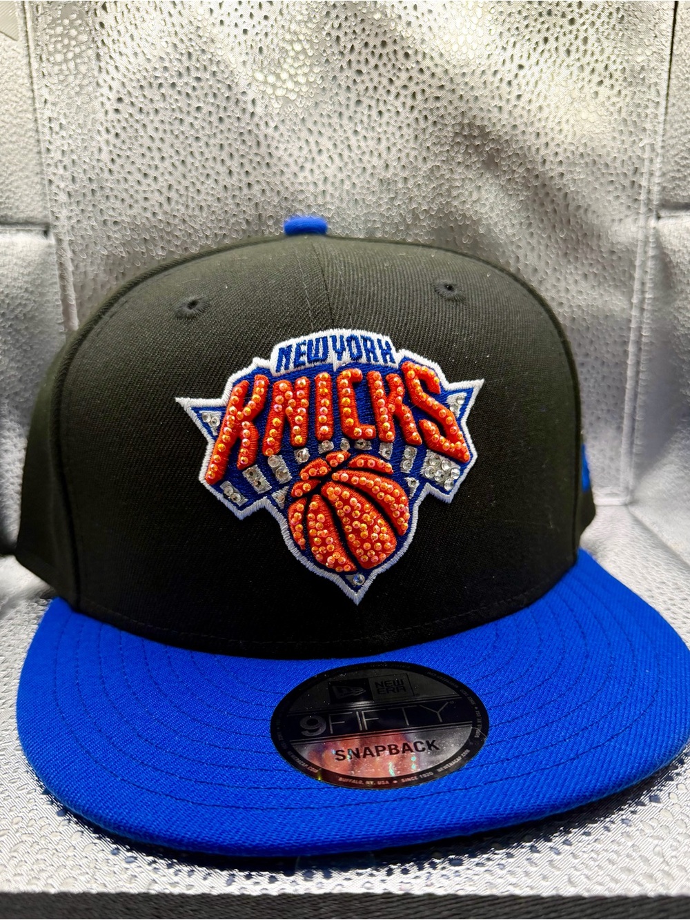New Era Knicks Snapback Hat in Black and Royal Blue bling bling